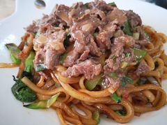 湿炒牛河-华威达牛庄(黄埔大道西店)