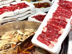 -来龍儿鲜切牛肉自助老火锅
