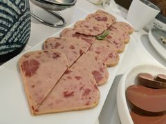 -洪氏嗨捞·广东猪肚鸡·椰子鸡火锅(西咸万象城店)