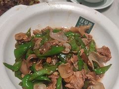 -绿草地·湘菜(酃湖师院店)
