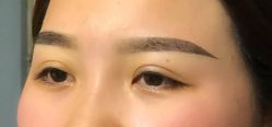 -一个差评成就的纹眉店