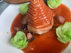 千层东坡肉-水上明月·湖景餐厅