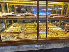 面包甜点陈列柜-布多斯烤肉火锅自助(江腾广场店)