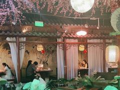-韵秋荷(宝山龙湖天街店)