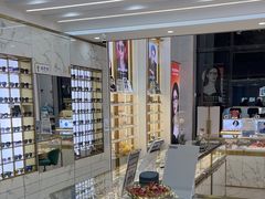 -世纪大明眼镜·蔡司战略授权店(汉街店)