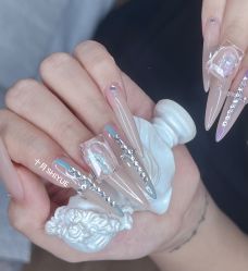 -十月·日式美甲美睫·纹眉
