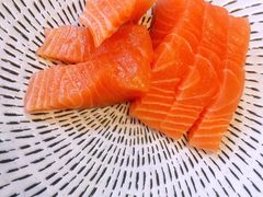 刺身-松山湖凯悦酒店·Café自助餐厅·周末火舞秀表演