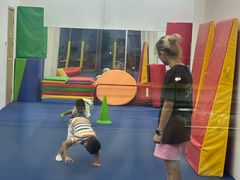 -蜩动儿童运动成长馆(恒生万鹂广场店)