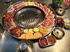 -哈哈碳都·牛肋条无限自助烤肉(台江万达店)
