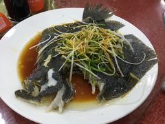 -叶存利海鲜大馅饺子(东戴河止锚湾店)