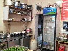 -李记特色罐罐米线(重庆中环大厦店)