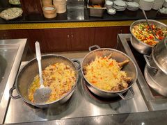 -汗腾格里·风味餐厅(新疆驻京办店)