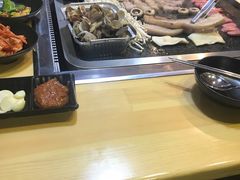 -小黑猪石板烤肉(皇冠花园店)
