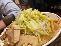 二郎系拉面-拉面莊夢語＆中华料理八椿