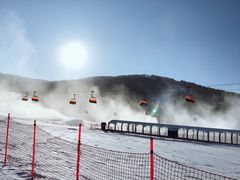 -中旅松花湖滑雪场