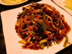 鱼香肉丝-我去·春饼文化主题餐厅(国定路总店)