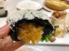 竹炭雪山肉松包-悦湖公馆