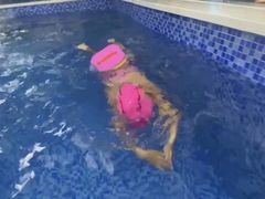 -Swim斯卫姆国际儿童游泳中心(红博中央公园店)