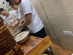 -舒小笼松针小笼包