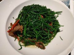 沙葱炒羊肉-巴扎美食·新疆菜·西域歌舞表演餐厅(新疆大厦店)