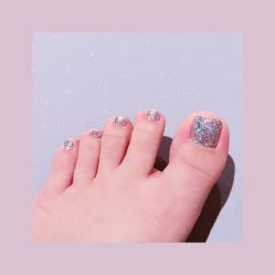 -吉吉靓甲美睫