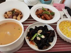 -爱月坊产后护理中心(万达店)