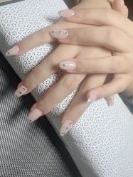 -星辰·新中式美甲美睫工作室