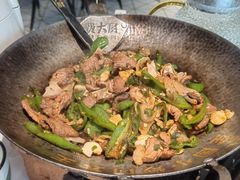 -费大厨辣椒炒肉(高铁吾悦广场店)