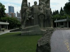 android_upload_pic-上海市龙华烈士陵园