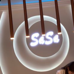 -BULB STUDIO 巴柏明星发型工作室