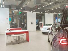 -TESLA 特斯拉(上海太古汇体验店)