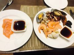 -飨食汇全日制餐厅·昆山皇冠假日酒店(九方店)