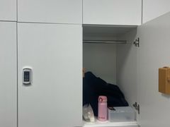 -鲸灵公元游泳中心