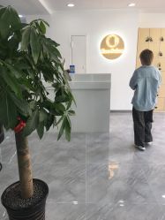 -Coo Hair salon