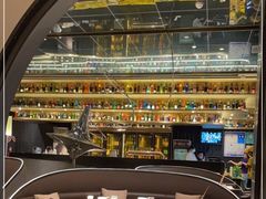 大堂-领鲜天下·焗海鲜·花胶鸡(天目里店)