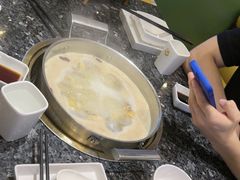 -一席地·本地鸡窝·杭帮鸡火锅(萧山银隆百货店)