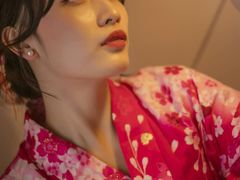 -贺加贝化妆美甲培训学校