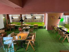-Dragon Pizza•圆脸龙披萨·牛排餐厅