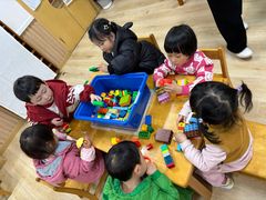 -鸿意星城幼儿园