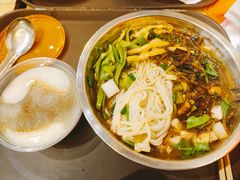 -柳州肥姨妈大骨螺蛳粉(双阳路店)
