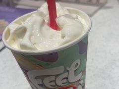 -DQ·蛋糕·冰淇淋(大宁国际商业广场店)