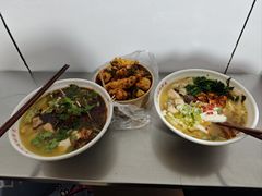 -文山荷鲜居(翠湖店)