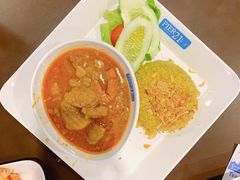 -Pier 21 (Terminal 21 Asok)