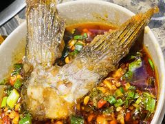 -肖肖酸萝卜鱼火锅(总店)