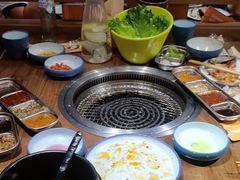 -明洞阿姨·韩式酱蟹烤肉·创意料理(三元桥店)