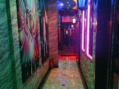 -路边边.炒菜烧烤.音乐餐厅(良乡长虹店)