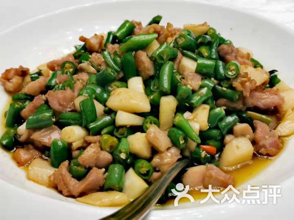 集江河湖海之鲜 玉盘珍馐值万钱