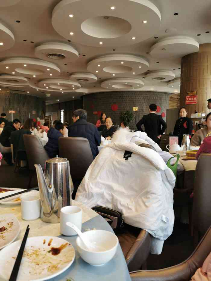 便宜坊(五彩城店)-"便宜坊跟局气还有大鸭梨都是北京吃烤必打卡.