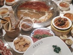 -老房老舍重庆火锅(假日城市店)