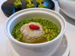 芦蒿清炖狮子头-扬州香格里拉·香宫中餐厅